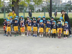 ☆　秋の遠足（３歳児）　☆