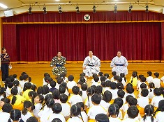☆　お相撲さんがやってきました　☆